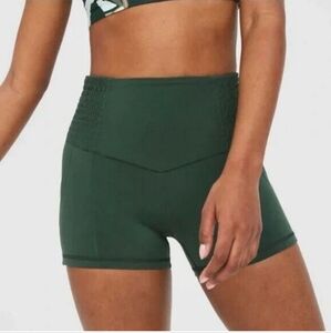 NWT Aerie Offline Real Me Smocked Shortie With Pockets Bike Short Small